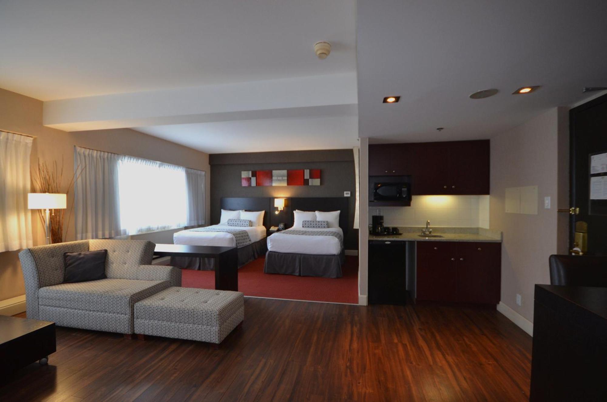 Armon Plaza Montreal Airpt, Trademark Collection By Wyndham — Photos 3
